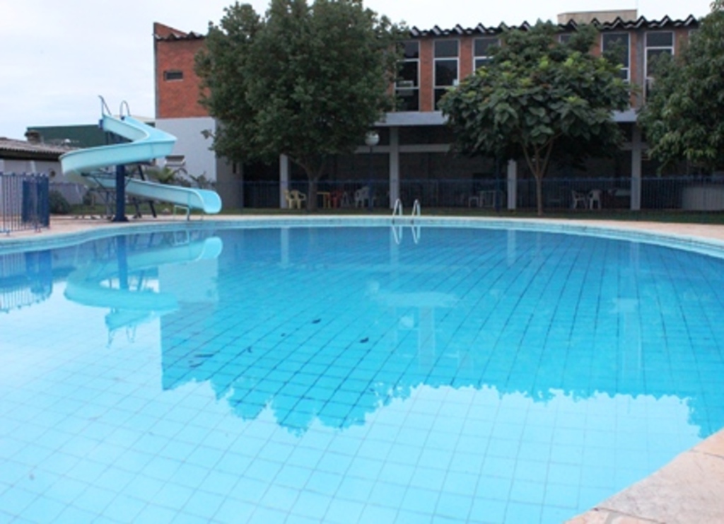 Arquivo/Folha do Oeste - As piscinas do clube estarão à disposição dos sócios a partir próximo mês