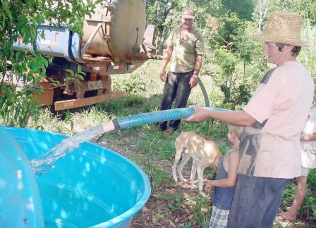 Arquivo/Folha do Oeste - Em praticamente 20 dias a Administração Municipal de SMOeste distribuiu mais de 720 mil litros de água