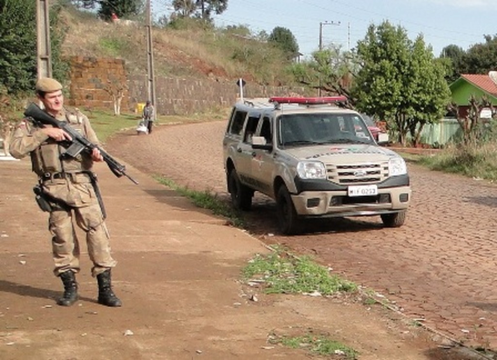 Divulgação - Barreiras integram cronograma de ações da PM