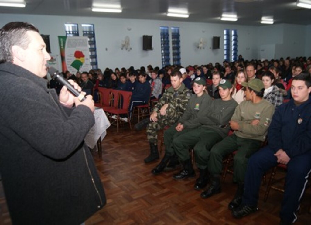Divulgação - Prefeito Nelson Foss da Silva, participou da abertura do seminário