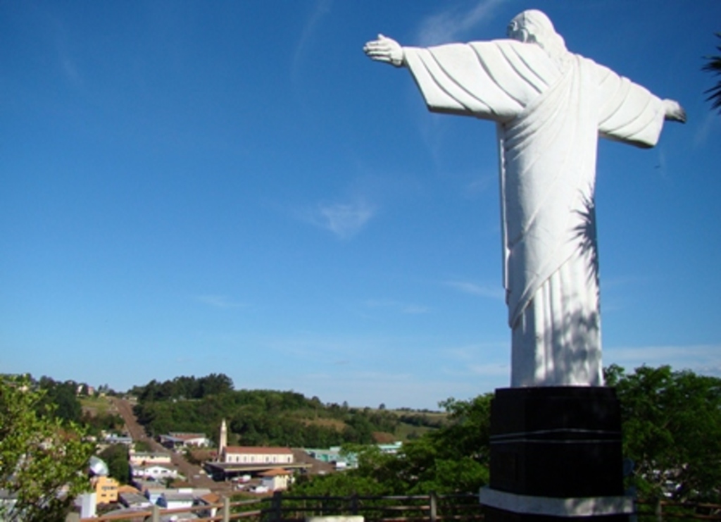 Folha do Oeste - Projeto prevê proteção ao ecossistema do Morro do Cristo