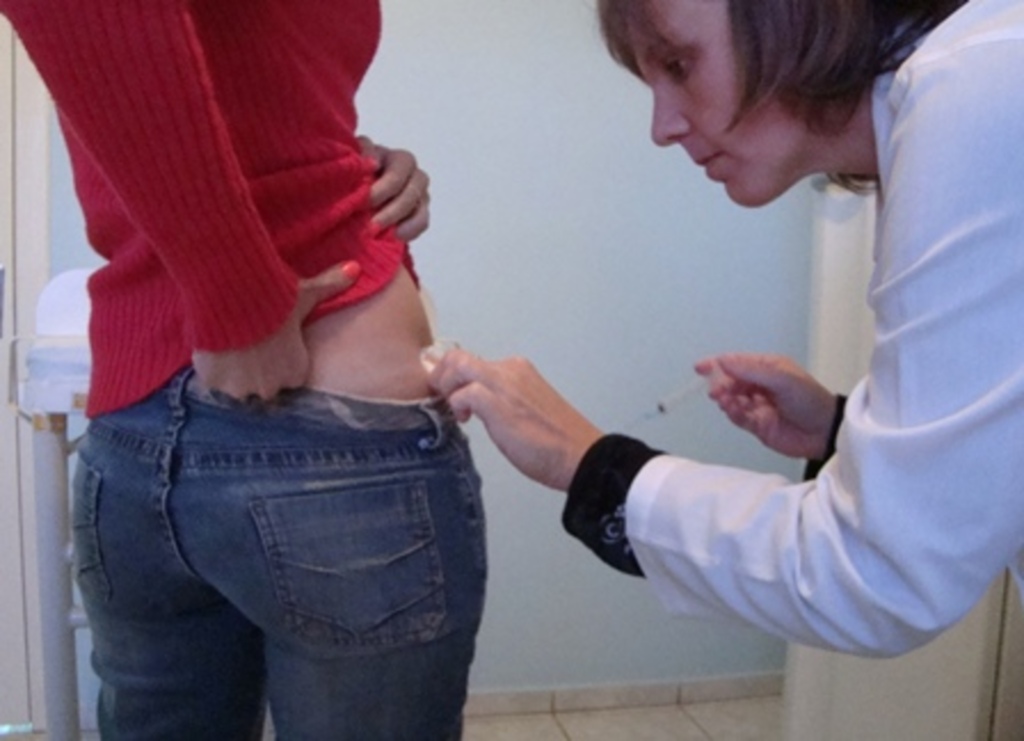 Folha do Oeste - Imunização pode ser feita em qualquer unidade de saúde