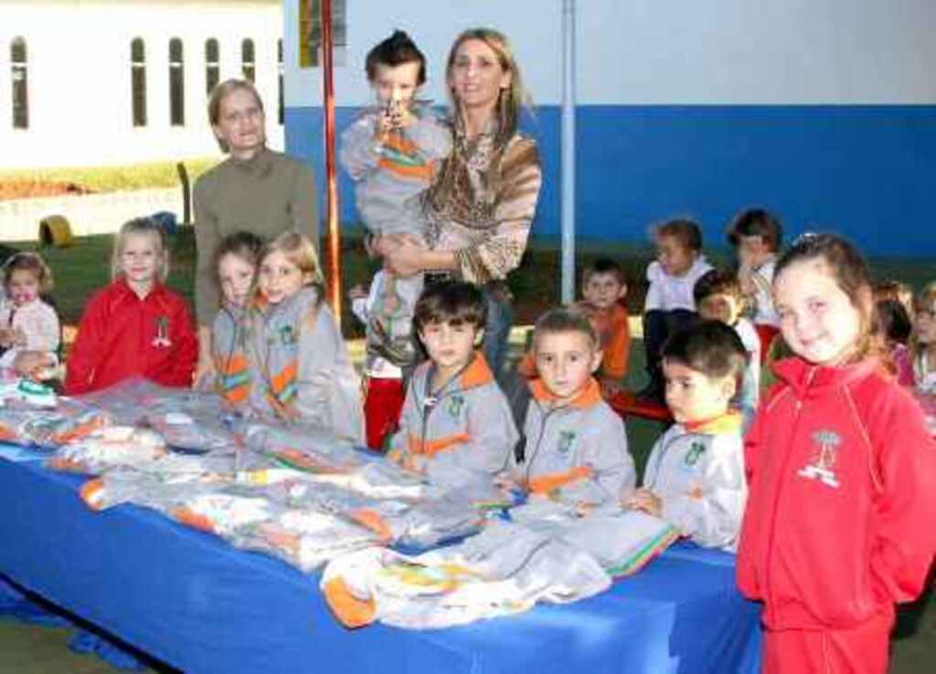 Divulgação - Entrega foi realizada durante a semana passada nas sete escolas municipais