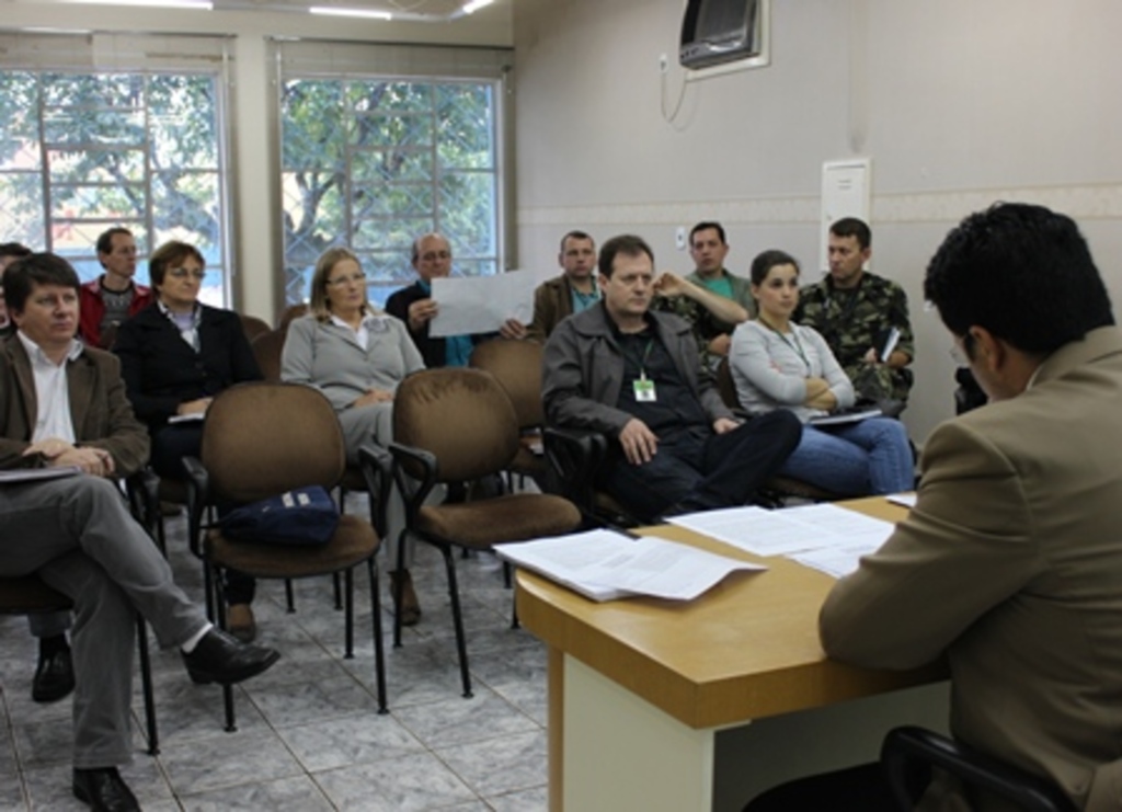 Folha do Oeste - Evento reuniu lideranças dos cinco municípios pertencentes à SDR