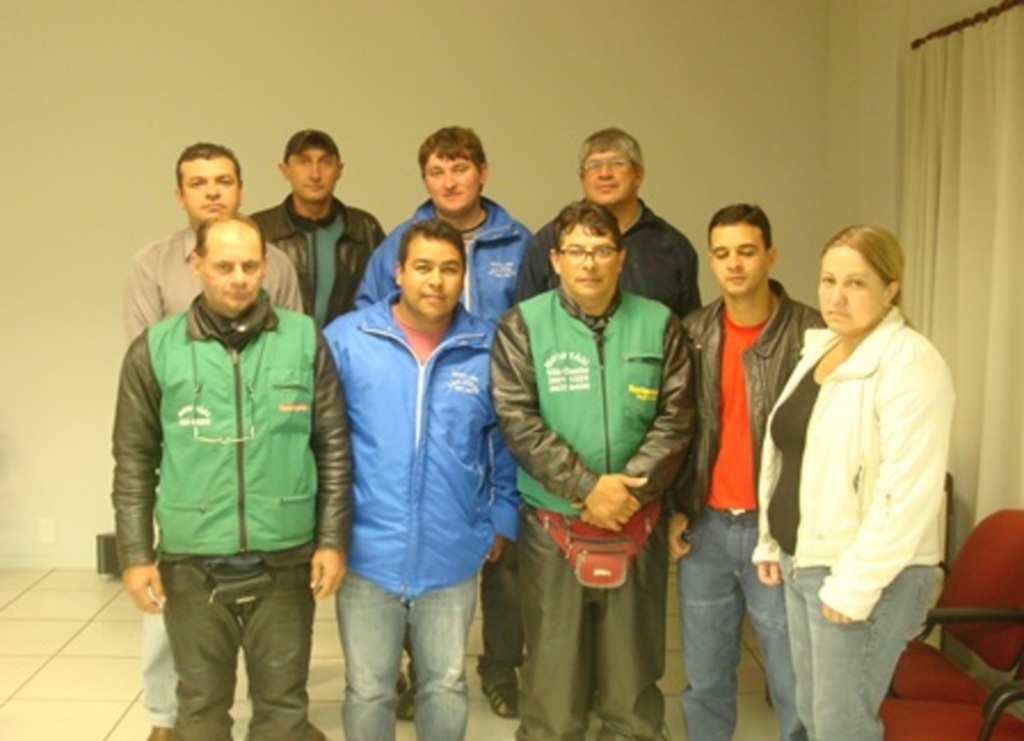 Divulgação - Na foto estão os novos membros que passam a compor a delegação sindical