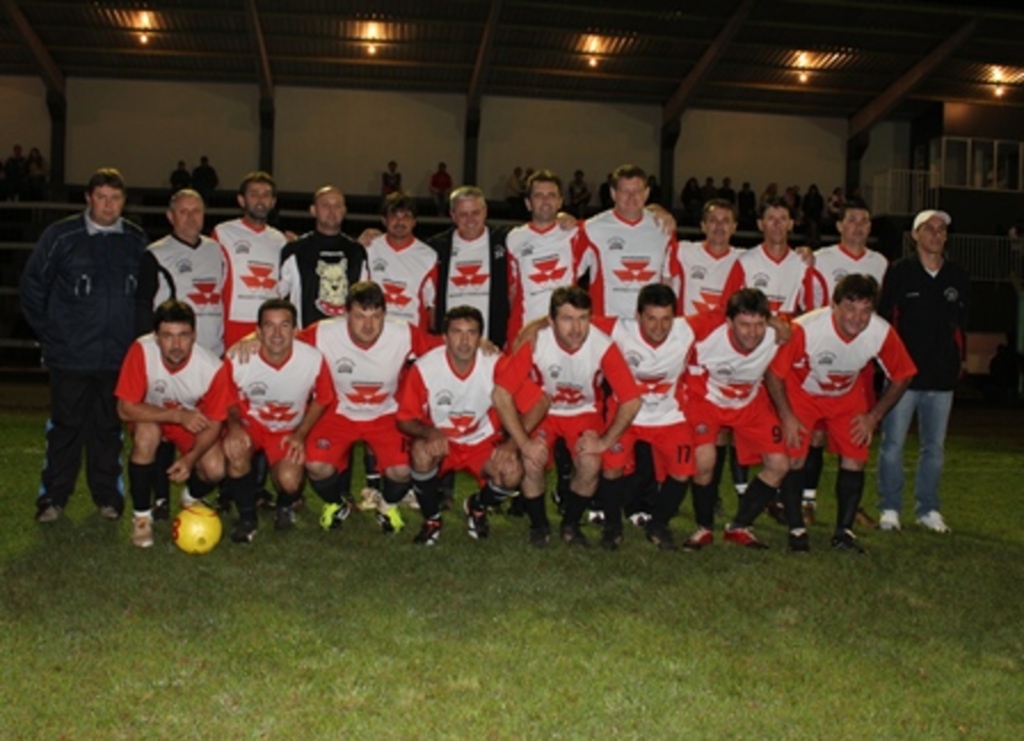 Folha do Oeste - Equipe do Fuad derrotou o time de melhor campanha na final e faturou o título