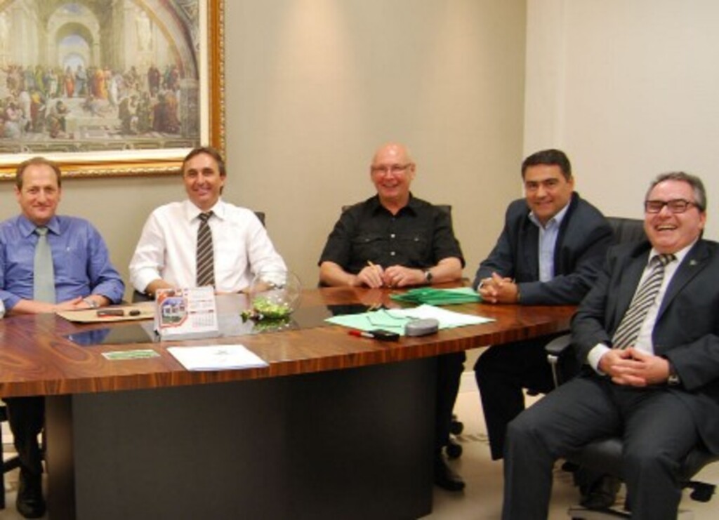 Divulgação - Escolhidos para conduzir os campi da Unoesc na gestão 2012-2016