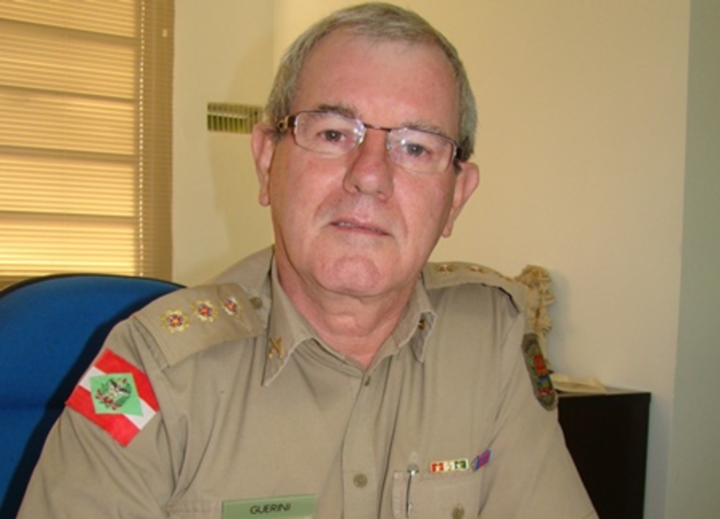 Folha do Oeste - Coronel Luiz Guerini, comandante da 9ª Região da PM
