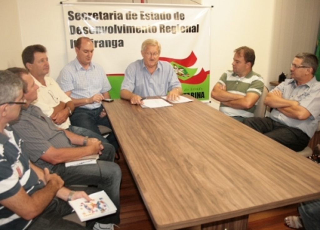 Divulgação - Lideranças estiveram reunidas para ato de assinatura