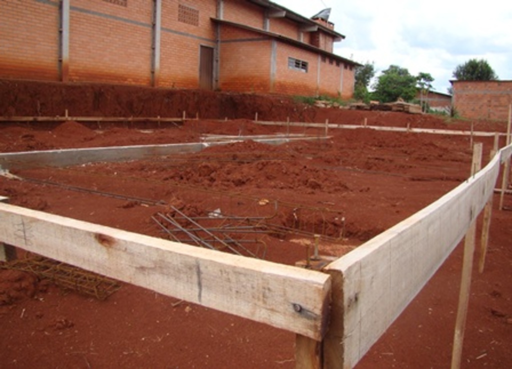 Folha do Oeste - Construção está localizada no centro da cidade