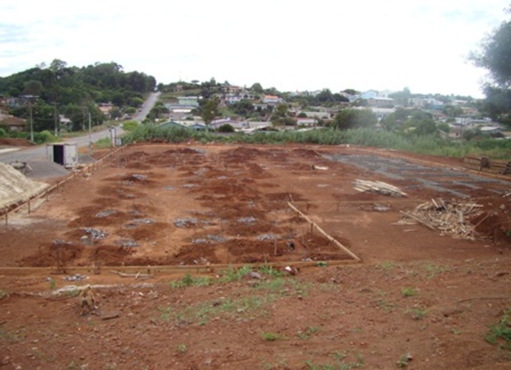 Folha do Oeste - Obra está localizada na rua Rodolfo Spier, próximo a Delegacia de Comarca