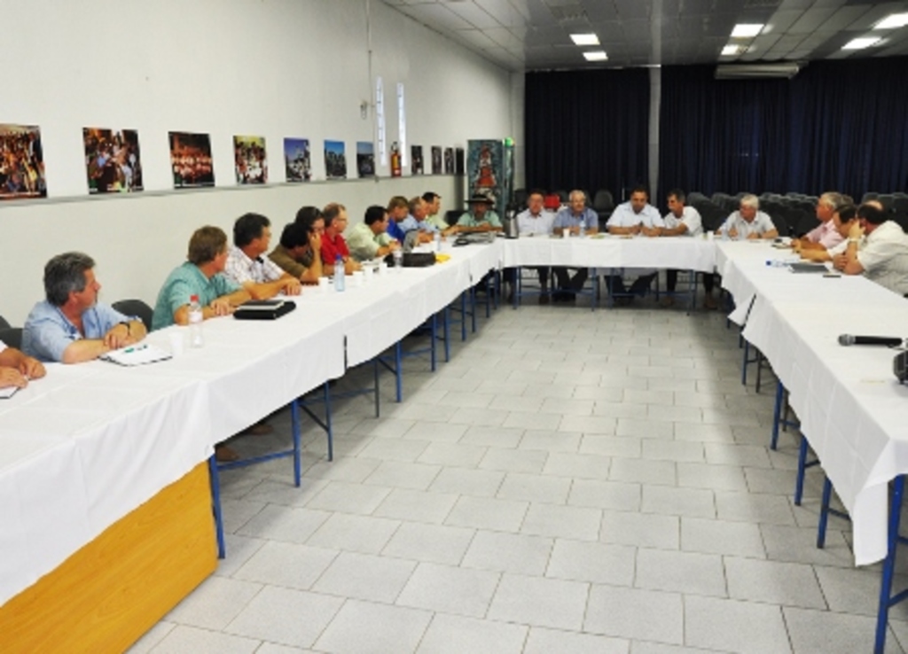 Divulgação - A terça-feira foi marcada por intensas negociações mas não foi chegado a um acordo