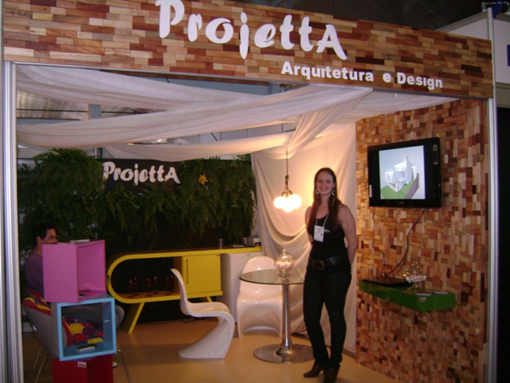 Folha do Oeste - Empresária Daniela Bernardi, da Projetta Arquitetura e Desing