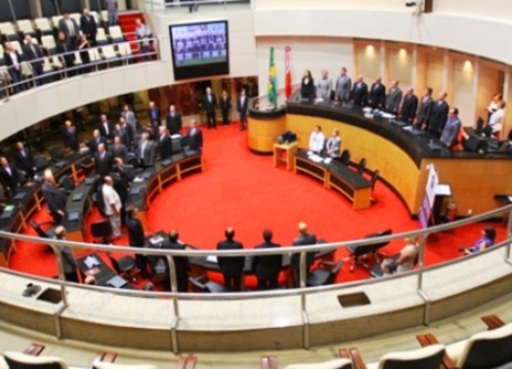 Lucas Gabriel Diniz - Sessão especial foi realizada nesta segunda-feira, dia 7