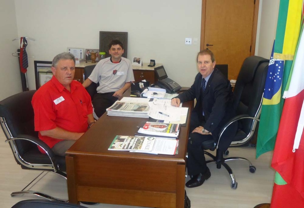 Divulgação - Mafinski expôs ao Deputado às próximas principais atividades nas quais que o Bugre estará participando