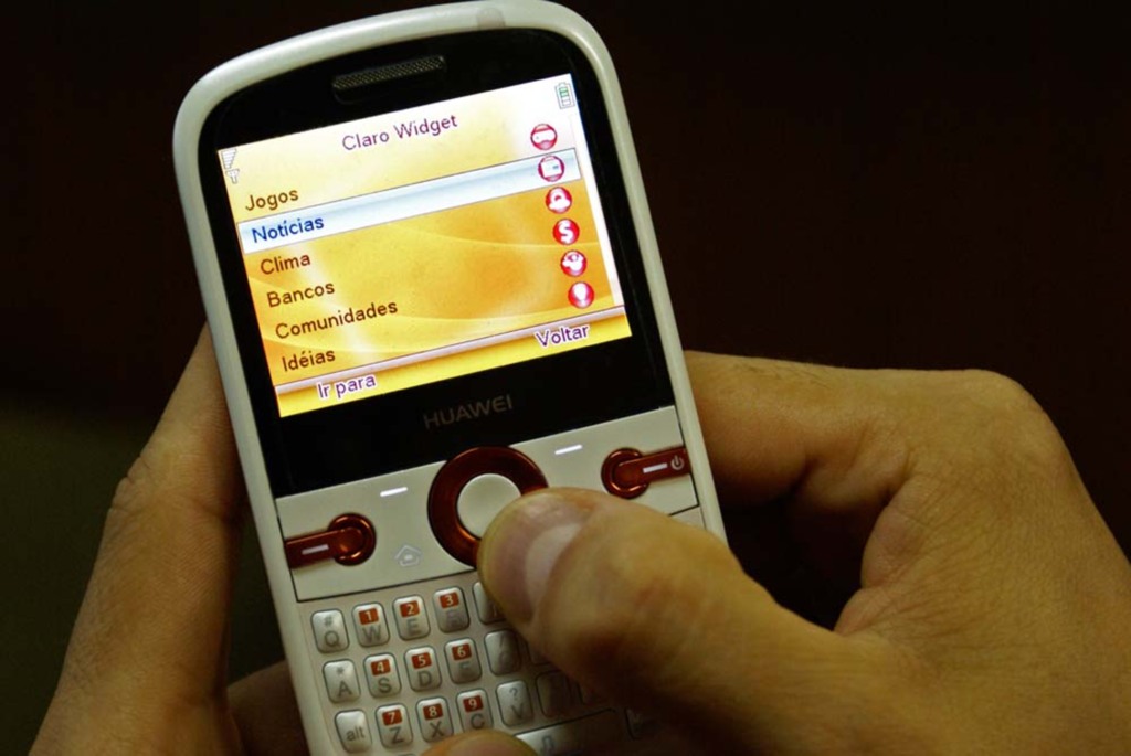 Folha do Oeste - SC e outros 19 estados, além do DF, já têm mais de uma linha de telefone celular por habitante