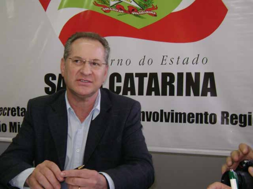 Folha do Oeste - Trevisan: ?Saúde é uma das nossas principais metas de governo, além de ser uma busca permanente?