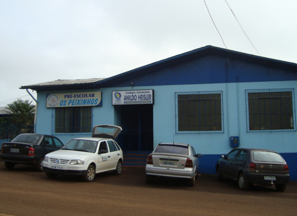 Administração Municipal adquire prédio do CNEC