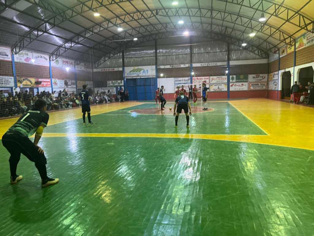 Rodada do final de semana teve 32 gols no futsal