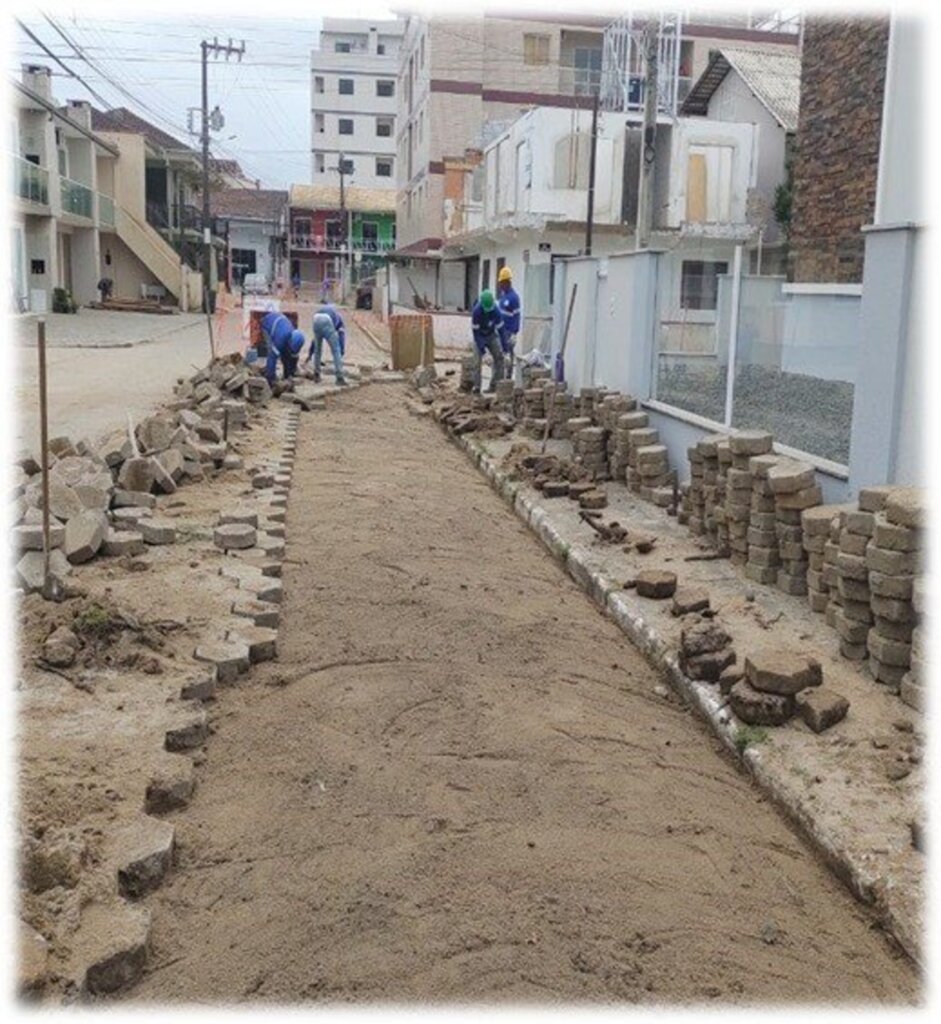 Águas de São Francisco do Sul amplia rede de esgoto no bairro Enseada, em São Francisco do Sul