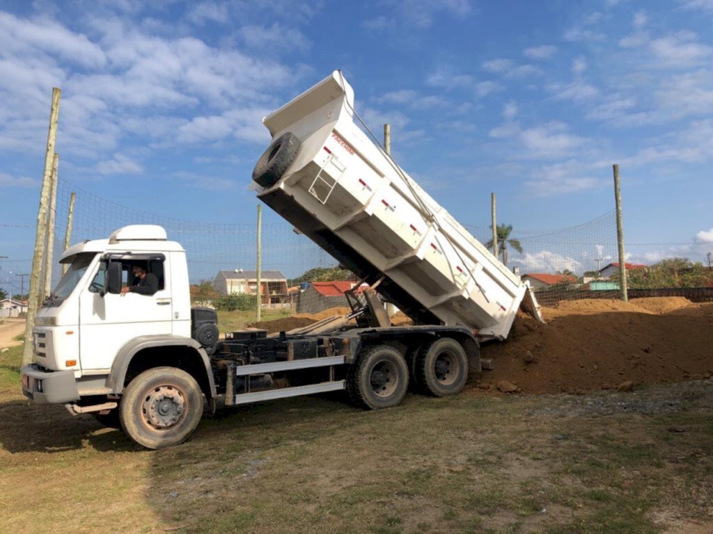 Concessionária faz acordo com o município para melhoria nas ruas do Majorca após obras de saneamento