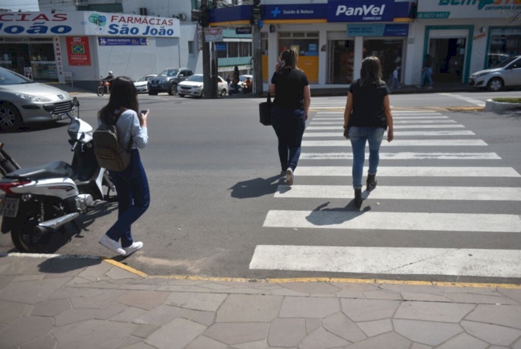 O pedestre também tem responsabilidades no trânsito