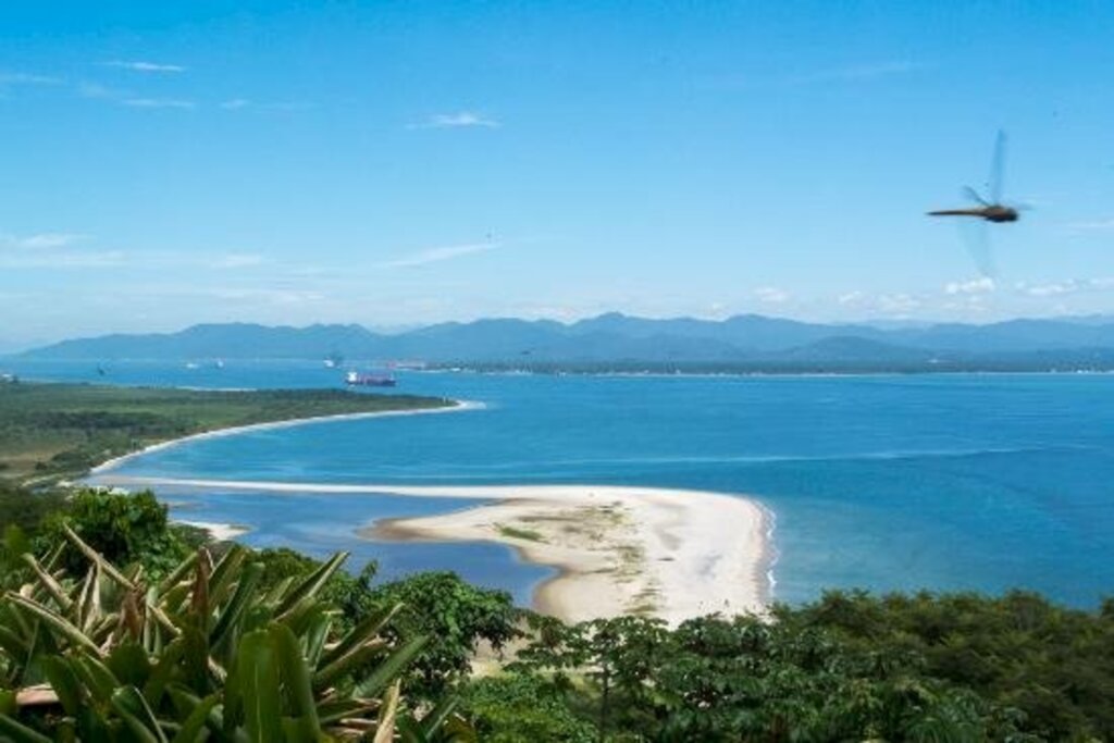 Certificação de qualidade ambiental 'Bandeira Azul' é renovada para a Prainha e ampliada à Praia do Forte