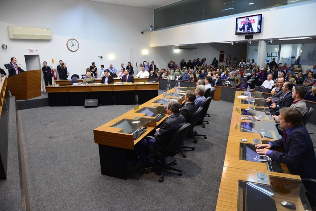 Audiência pública em Joinville discute terrenos de marinha