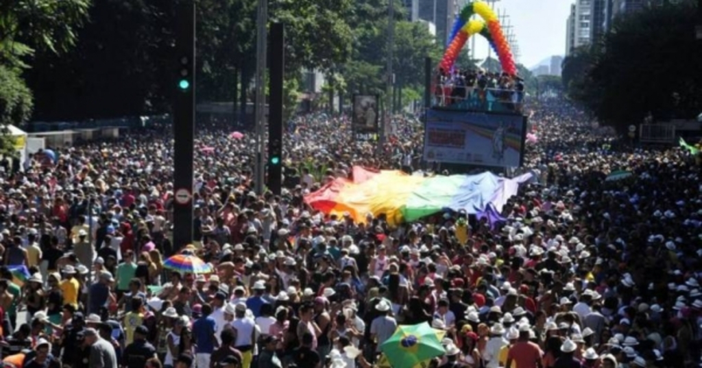 Parada LGBT: manifestantes denunciam discriminação e pedem mais tolerância