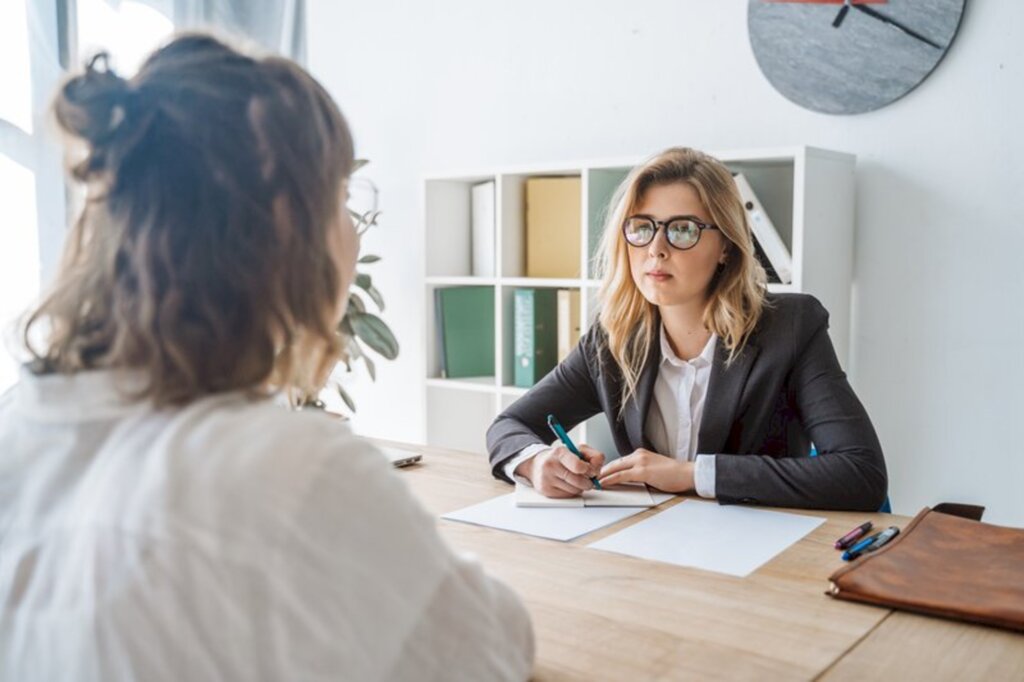 Conheça as principais perguntas feitas em entrevistas de emprego