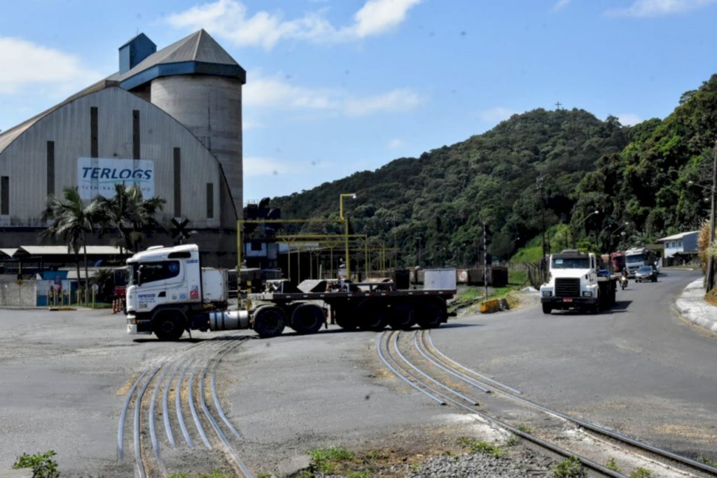 Prefeitura de São Francisco pede ao governo federal efetivo para monitorar caminhoneiros na BR-280