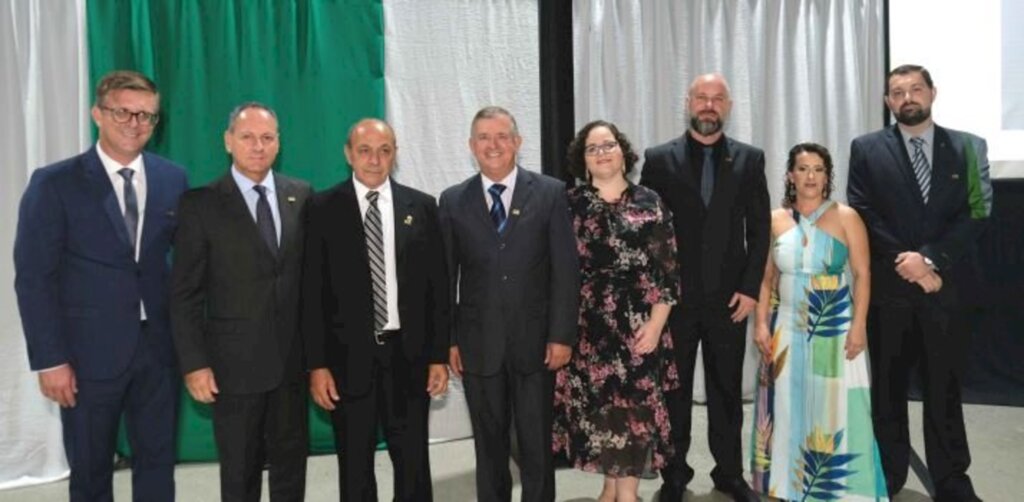 Evento oficializa posse de presidente e diretores da Associação Empresarial de Araquari