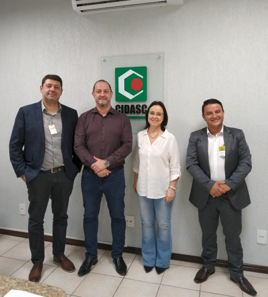 Sindacap se reúne com presidente da Cidasc