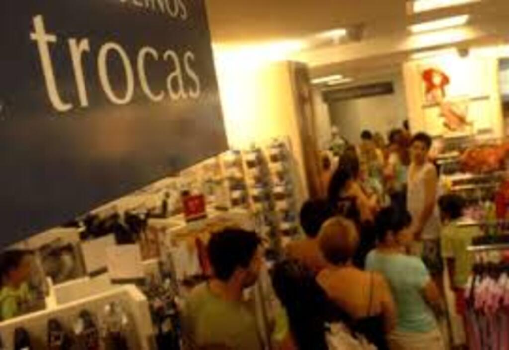 Procon SC orienta sobre troca de produtos