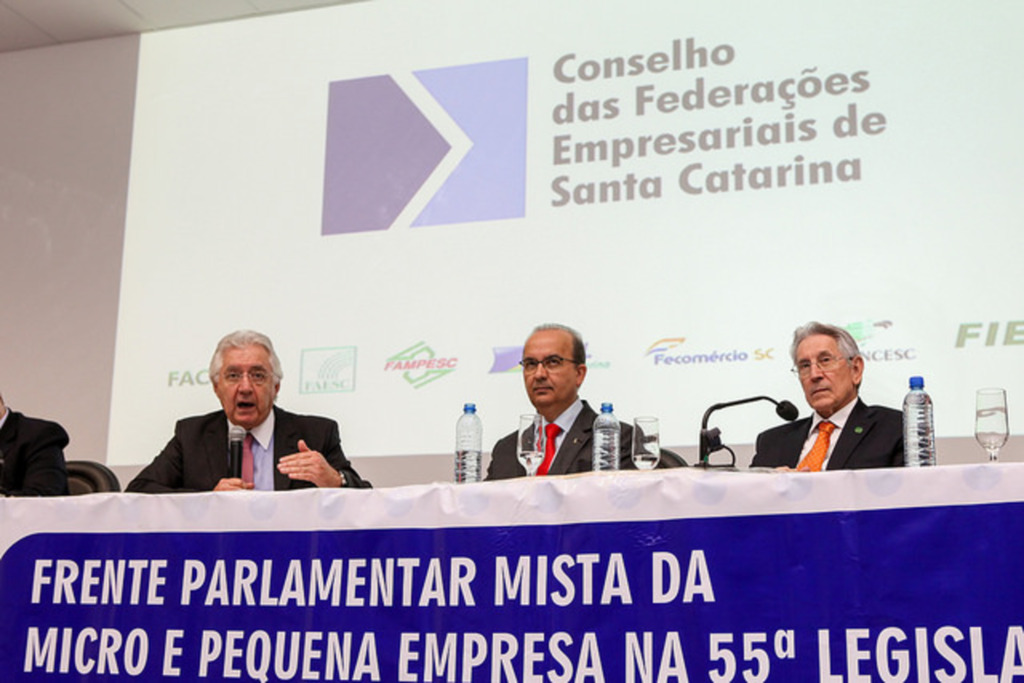 FIESC defende 'Simples trabalhista'