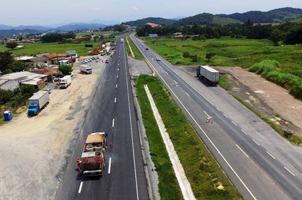 Foto Dnit. Obras da BR-470 devem receber R$ 200 milhões do governo estadual - 