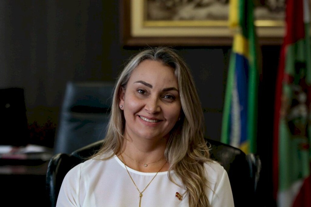 Vice-governadora de SC, Daniela Cristina Reinehr, assume interinamente dia (30) o comando do Governo do Estado