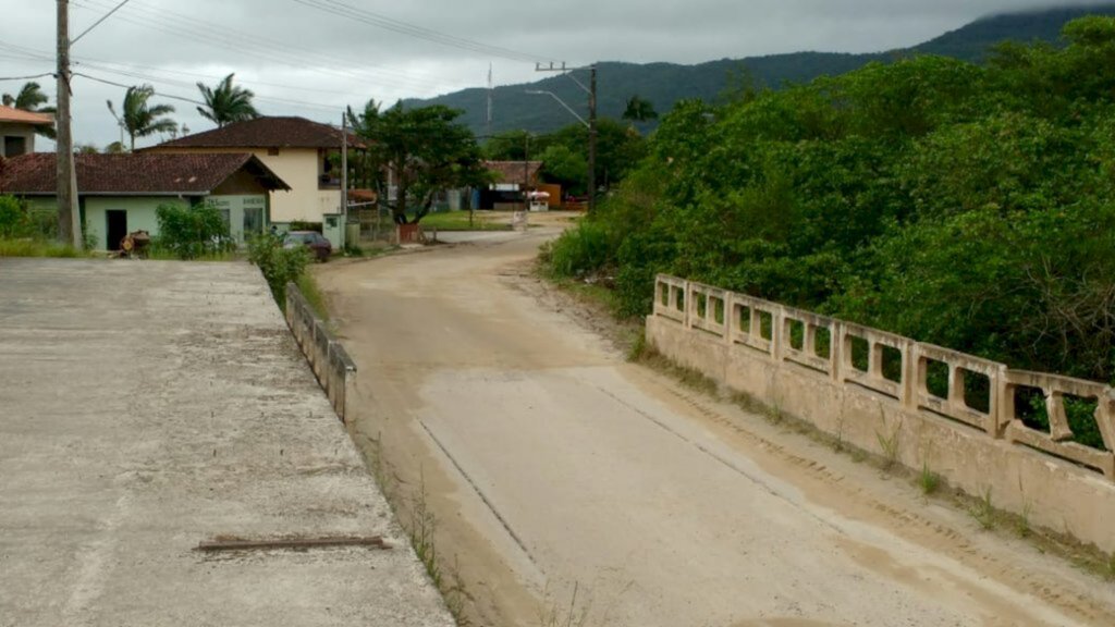 Moradores pedem retomada das obras da Costa do Encanto e construção da Ponte entre Vigorelli e Continente