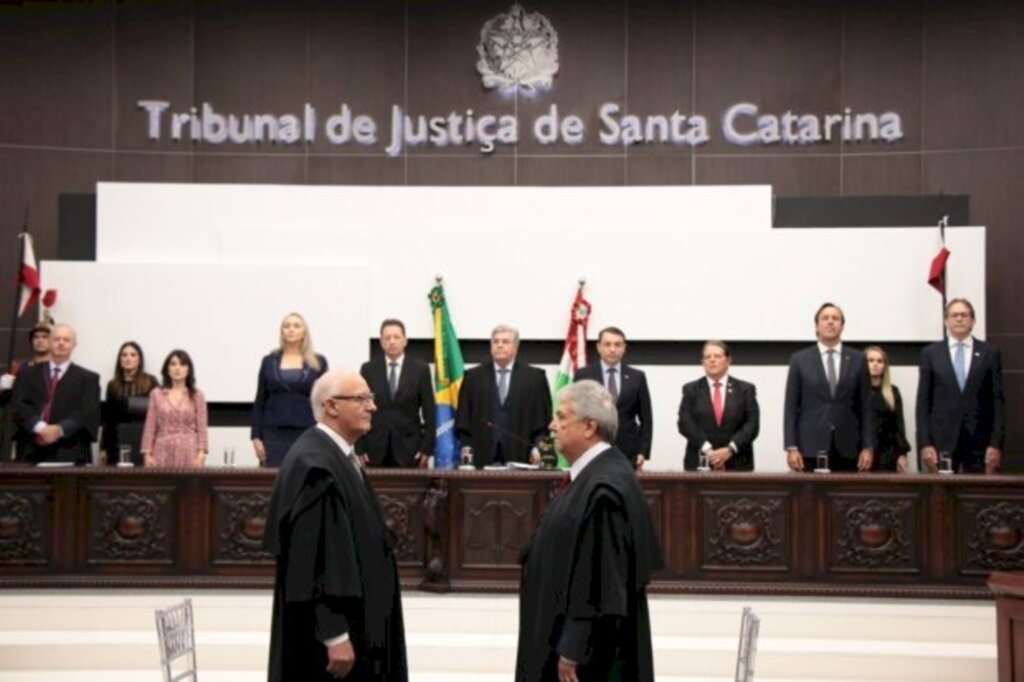 Governador participa da posse do novo presidente do Tribunal Regional Eleitoral de SC