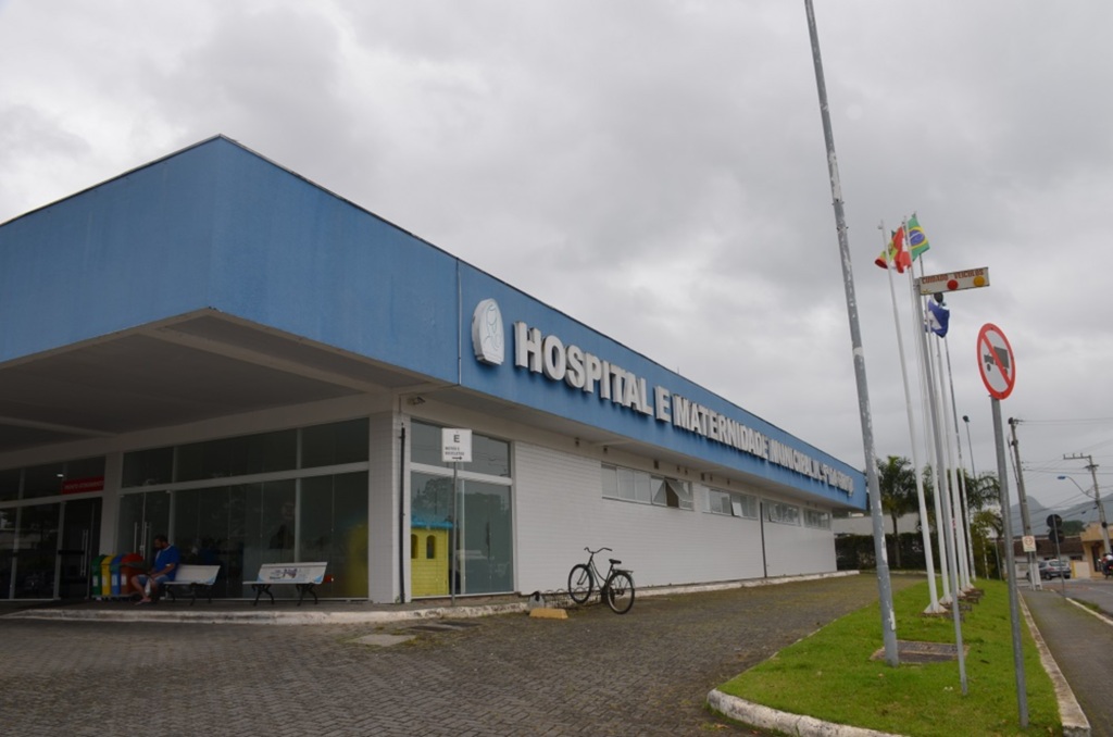 Vereadores afirmam que prefeito vai implantar hemodiálise no Hospital, mas Prefeitura nega