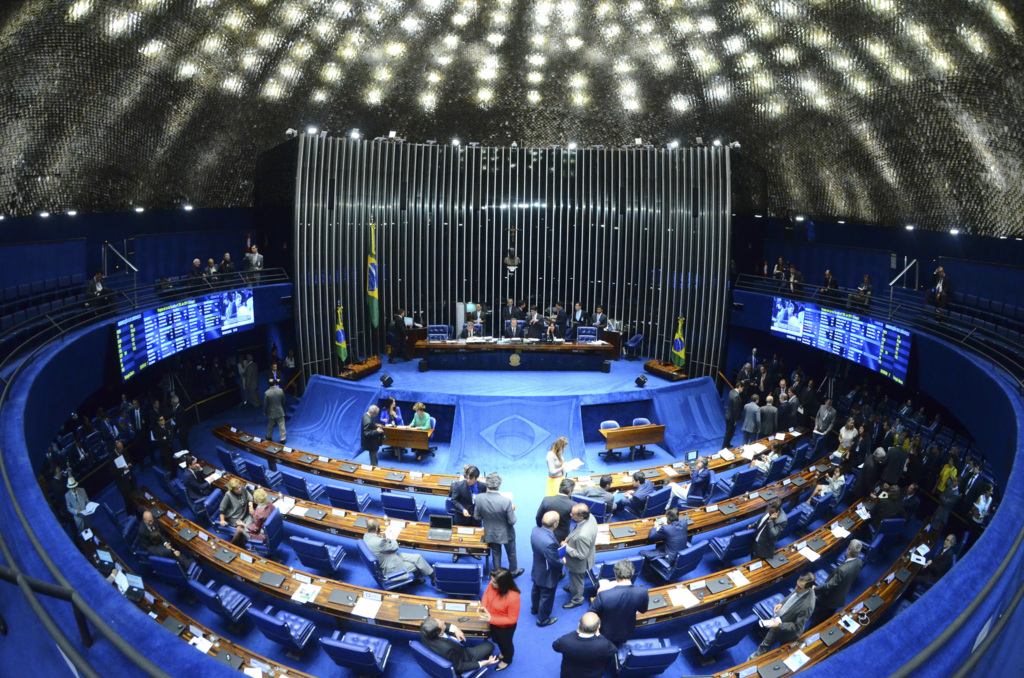 Impeachment de Dilma ainda precisa passar pelo Senado; saiba como vai funcionar