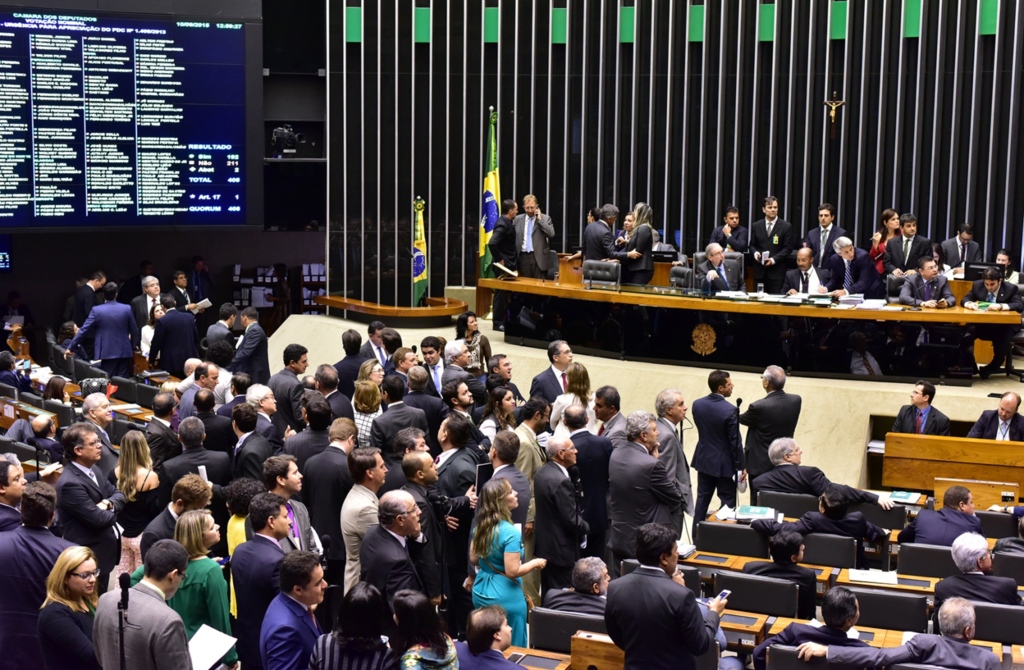 Câmara aprova nova regra de ISS para barrar guerra fiscal