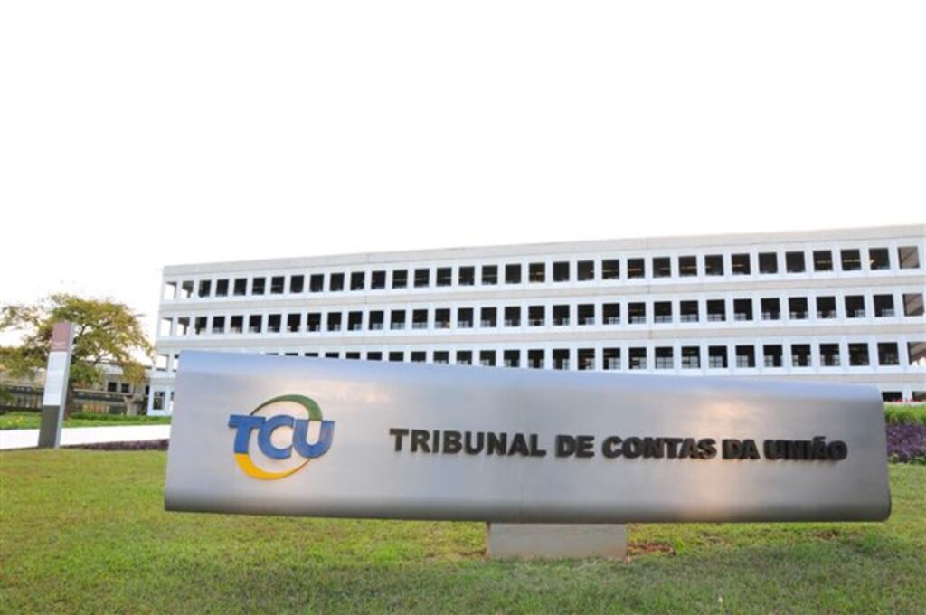 Governo Federal não consegue entregar contas de 2014 e pede mais prazo para o TCU