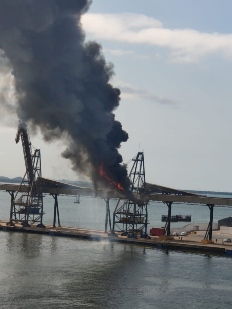 Reação do amido de milho pode ser a causa do incêndio na esteira Shiploader no Porto de SFS