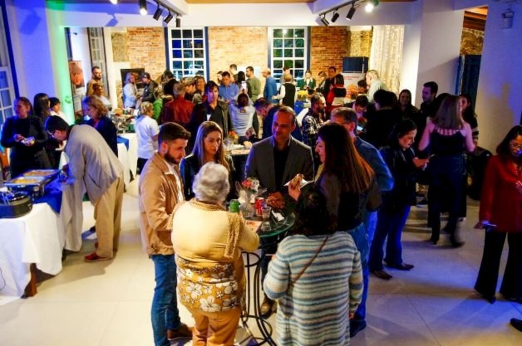 Noite de abertura do São Chico em Sabores movimenta o bairro do Paulas