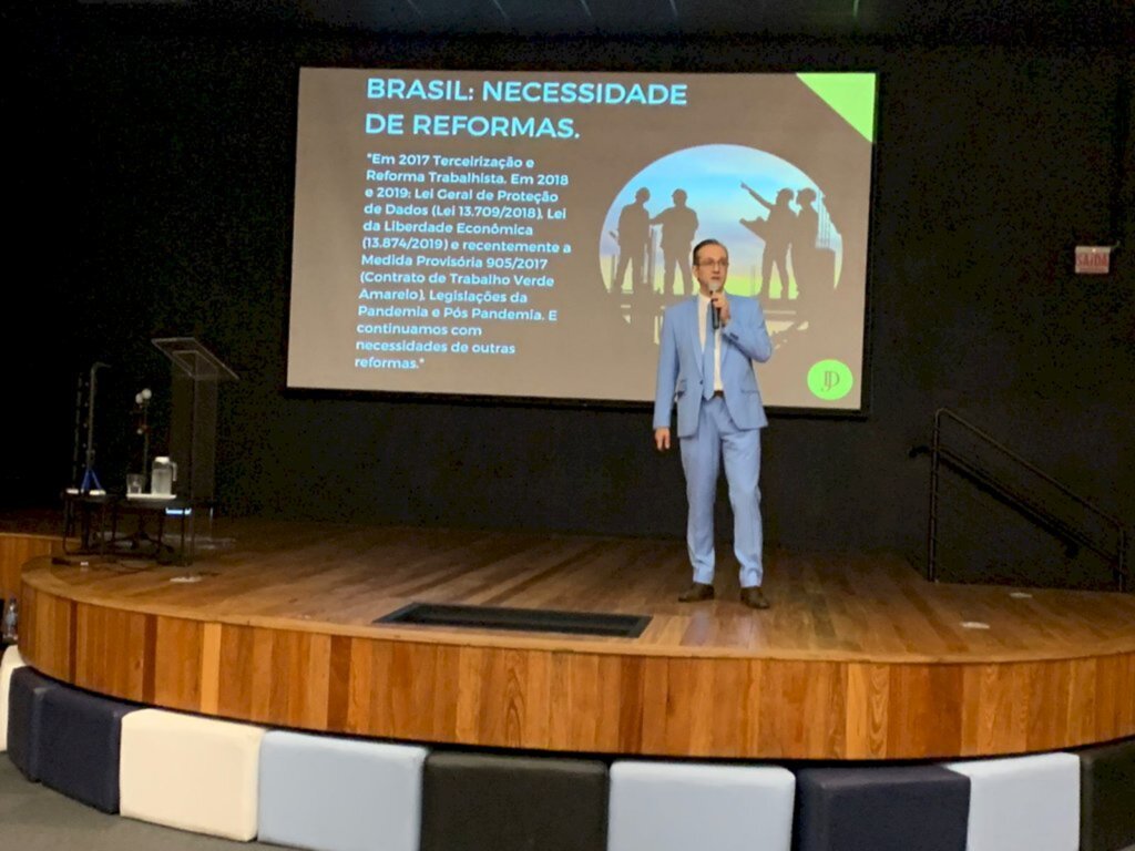 Daher & Jacob Advogados realiza workshop no Ágora Tech Park e comemora 15 anos com clientes e colaboradores