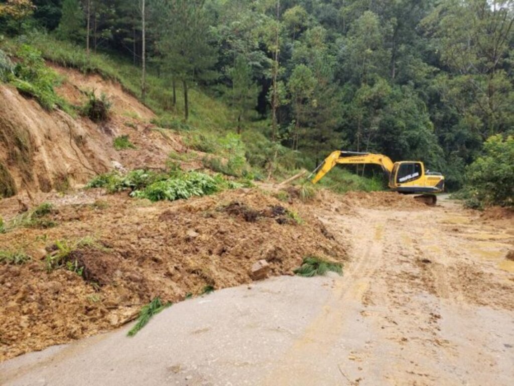 Rodovias estaduais de Santa Catarina têm bloqueios em função das chuvas