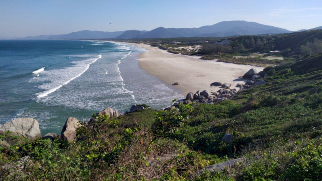 Pontos analisados nas praias do Paulas, Itaguaçu e Capri encontram-se impróprios para banho