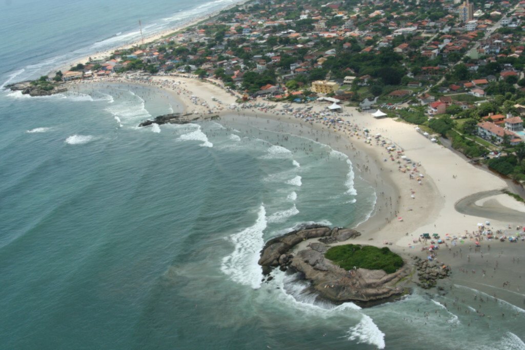 Sedimentos da dragagem do canal do Porto de São Francisco serão usados para alargamento da Praia de Itapoá