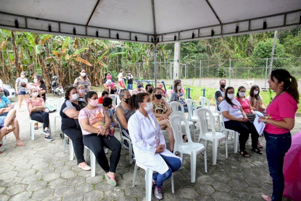 Núcleo Ampliado de Saúde da Família finaliza cronograma Outubro Rosa